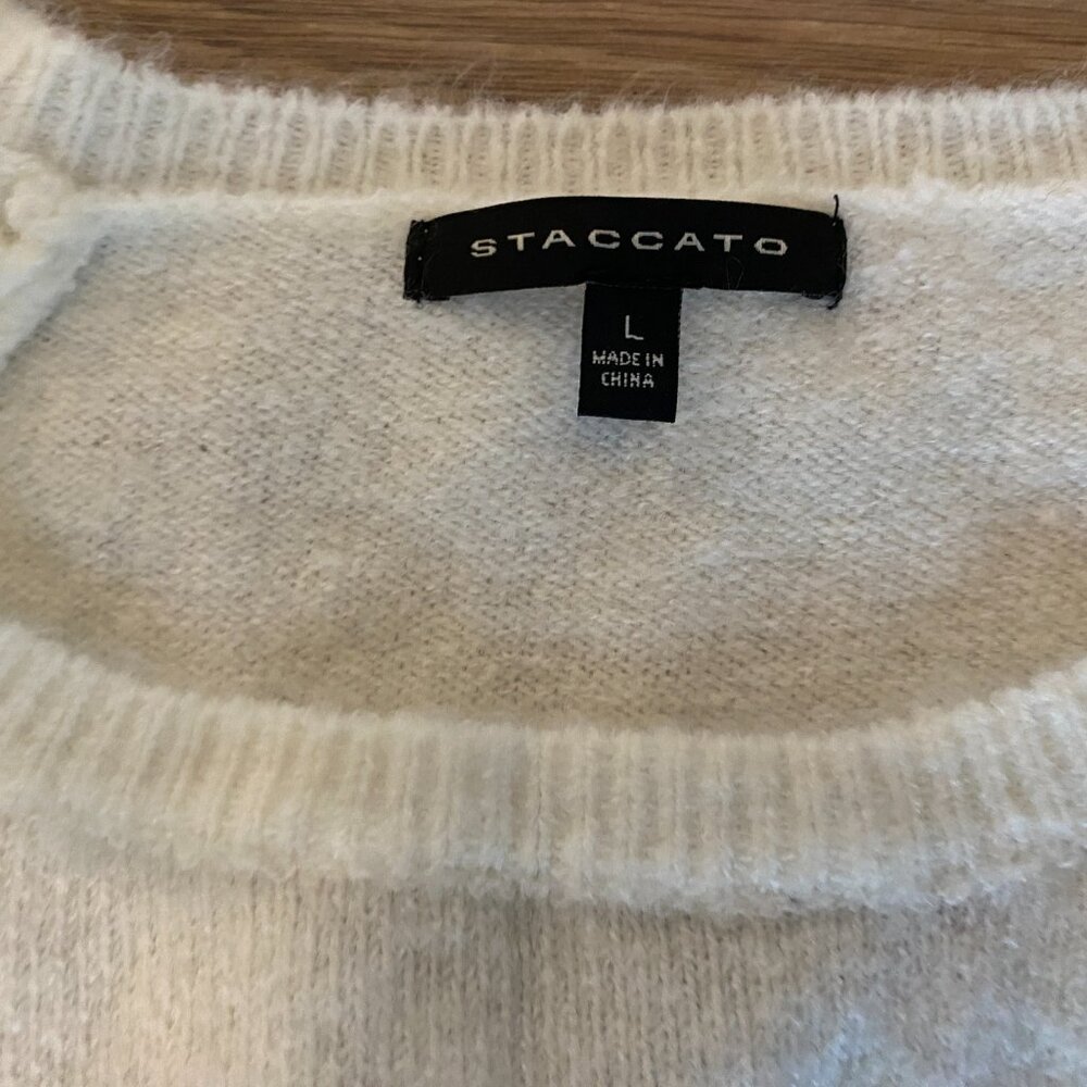 Stacatto Tan, White and Black Zigzag Sweater, Crew Neck Size Medium - Picture 6 of 8